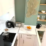 Elegant T2 En 1ere Ligne De L'etang De Thau Avec Terrasse - Cures Et 아파트 *