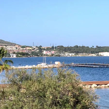 Elegant T2 En 1ere Ligne De L'etang De Thau Avec Terrasse - Cures Et *